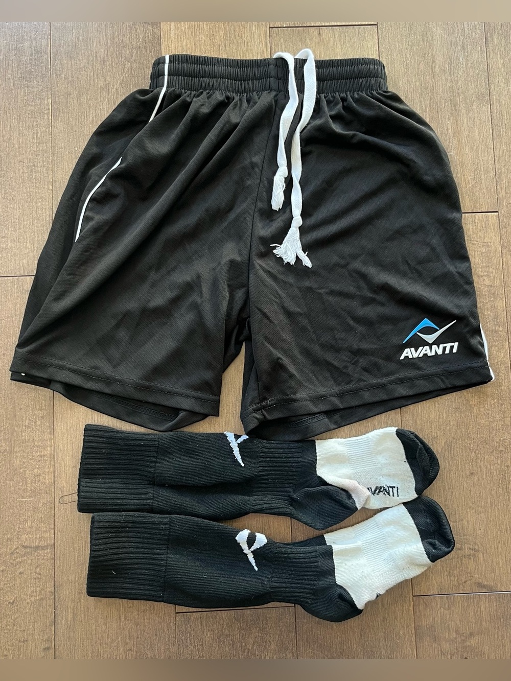 ✨2/$15 3/$20✨ Avanti Soccer Shorts and Socks